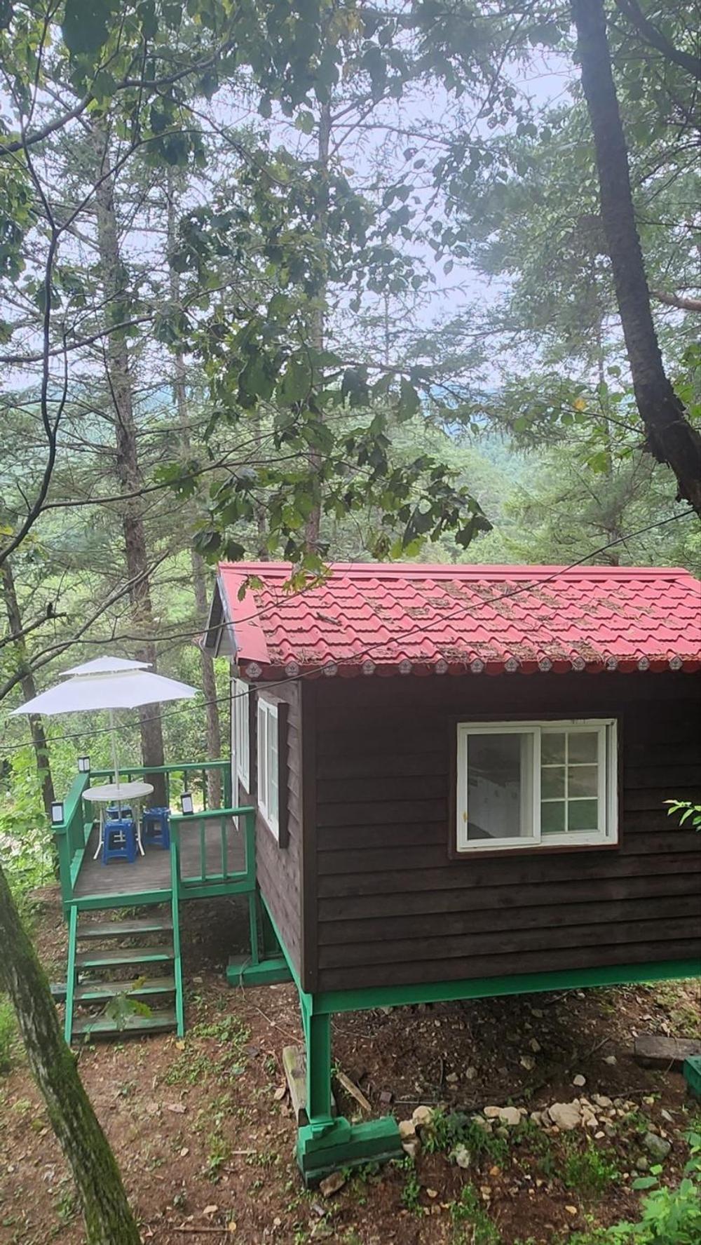 Hongcheon Gongjaksan Recreational Forest Pension Luaran gambar