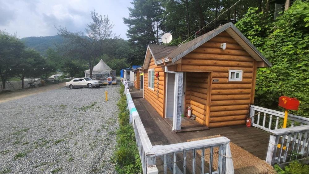 Hongcheon Gongjaksan Recreational Forest Pension Bilik gambar